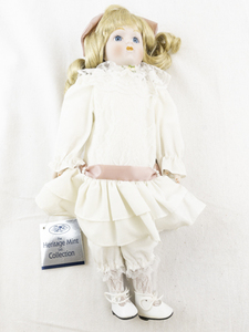 lot 145A image: Heritage Mint Collection Porcelain Doll with Blonde Hair and Victorian Dress