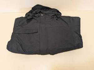 lot 3 image: NEW PORT AUTHORITY XL HOODED WINTER JACKET BLACK