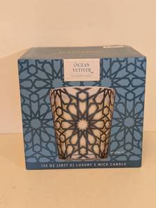 lot 21 image: MAYFIELD CANDLE COMPANY OCEAN VETIVER SOY BLEND CANDLE