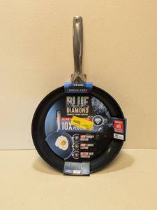 lot 40 image: BLUE DIAMOND ENHANCED CERAMIC NONSTICK PAN