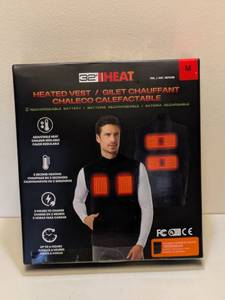 lot 50 image: 32 DEGREE HEAT HEATED VEST MEDIUM (RECHARGEABLE BATTERY)