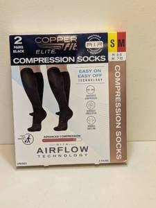 lot 56 image: COPPERFIT ELITE COMPRESSION SOCKS SM 2PK.