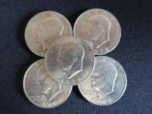 lot 8 image: 5 1972 EISENHOWERS DOLLAR COINS