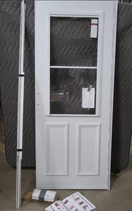 lot 28 image: BRAND NEW LARSON SCREEN DOOR