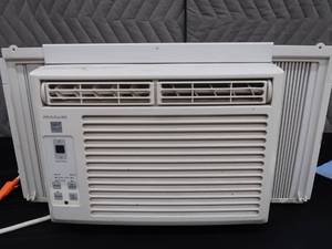 lot 34 image: FRIGIDAIRE AIR CONDTIONER