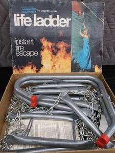lot 35 image: VINTAGE LIFE LADDER