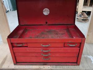 lot 36 image: METAL MAC TOOL BOX