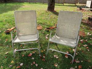 lot 45 image: LAWN CHAIRS