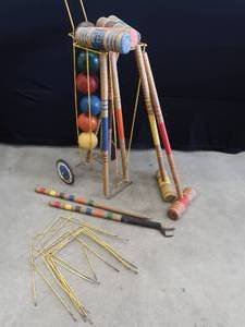 lot 48 image: VINTAGE CROQUET SET