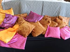lot 70 image: NEED PILLOW