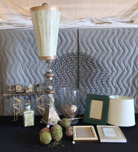lot 73 image: MISC HOUSEHOLD DECOR