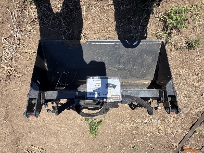 Unused 2026 Mini Skid Steer Combination Bucket Attachments