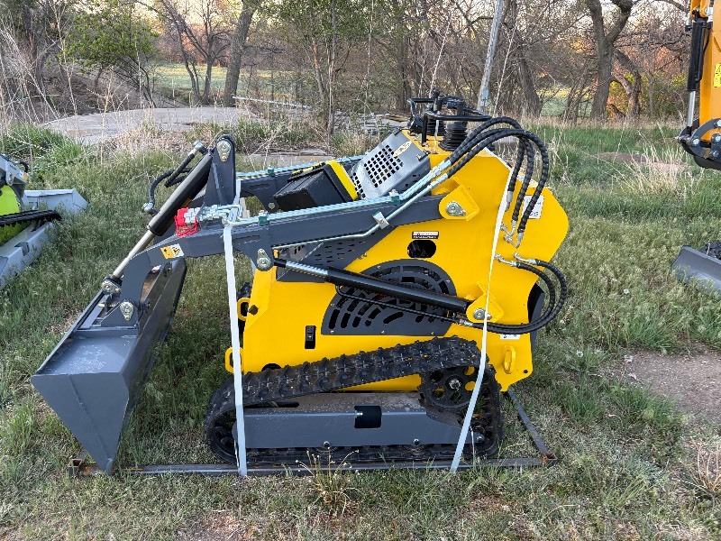 Unused 2026 Mini Skid Steer Loader ATS T460