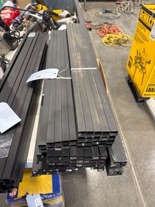 lot 353 image: Square Metal Fence Spindles, 33-12 x 34 x 34, Qty 75