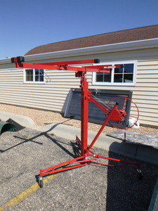 lot 8 image: Franklin 150 Pound Drywall Panel Hoist