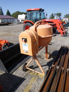 lot 9 image: Central Machinery Cement Mixer