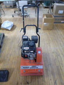 lot 11 image: Central Machinery Compact Vibrator Plat