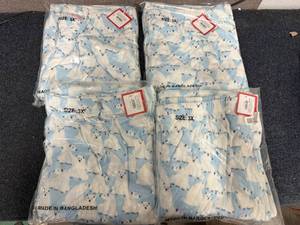 lot 17 image: 4 Pairs of Target Pajama Pants - 3XL