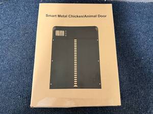 lot 21 image: Smart Metal Chicken Door