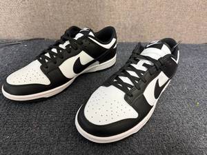 lot 29 image: Nike Dunk Lows - Mens 8.5 Womens 10