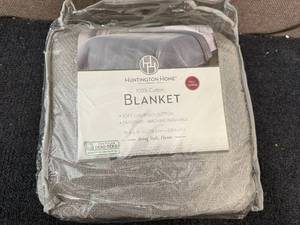 Huntington Home 100% Cotton Blanket
