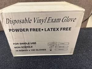 lot 44 image: 17 x 100ct of Disposable Vinyl Gloves - Small