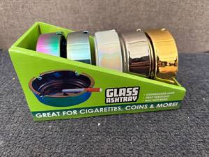 lot 73 image: 5ct of Glass Ashtrays