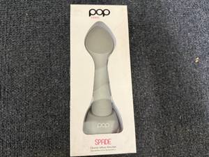 lot 74 image: Pop Sonic Spade Facial Cleanser
