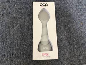 lot 77 image: Pop Sonic Spade Facial Cleanser