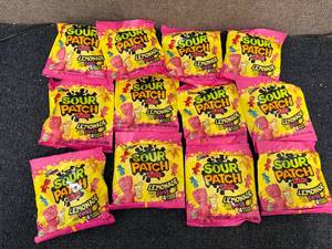 lot 163 image: 12 Packs of Sour Patch Lemonade