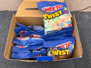 lot 176 image: 12 Packs of Sweeto Marshmellows - Twist