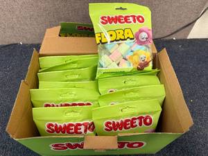 lot 181 image: 12 Packs of Sweeto Marshmellows - Flora
