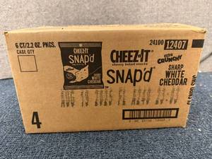 lot 187 image: 6 Bags of Cheez-It Snapd White Cheddar