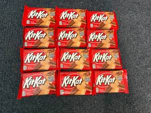 lot 215 image: 12 Kit Kat Bars - Chocolate Donut Flavor