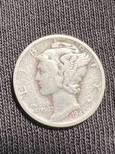lot 76 image: 1945-D US MERCURY DIME