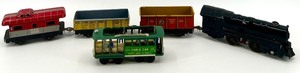 lot 27 image: Set of 5 Vintage Tin Train Cars and San Francisco Cable Car Toys