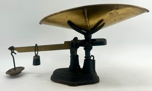 lot 41 image: Vintage Cast Iron and Brass Balance Scale with Weights