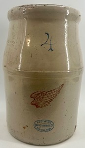 lot 47 image: Red Wing 4 Gallon Stoneware Butter Churn with Lid