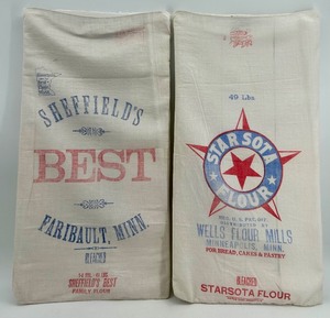 lot 102 image: Set of 2 Vintage 49 lb Flour Sacks Sheffields Best and Starsota