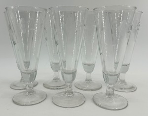 lot 122 image: Set of 7 Etched Glass Champagne Flutes with Floral Design
