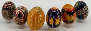 lot 168 image: Set of 6 Hand-Painted Ukrainian Pysanky Eggs