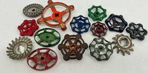 lot 263 image: Lot of Vintage Metal Valve Handles Assorted Colors and Styles