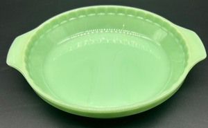 lot 271 image: Fire-King Jadeite 10-Inch Pie Plate by Anchor Hocking