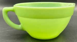 lot 273 image: Oven Fire King Jadeite Green Glass 8 Batter Bowl with Spout