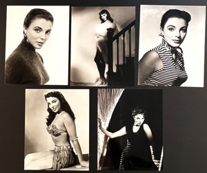 lot 212 image: Set of 5 Joan Collins Vintage Black and White Glamour Photos