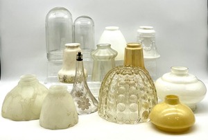 lot 329 image: Collection of 13 Assorted Vintage Glass Lamp Shades and Globes