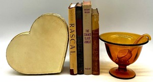 lot 343 image: Vintage Books Collection with Heart-Shaped Box and Amber Glass Dish