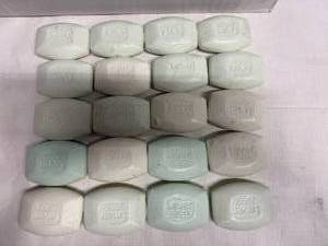 lot 125 image: 20x Lever 2000 Bar Soap-Bulk Package