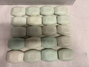 lot 127 image: 20x Lever 2000 Bar Soap-Bulk Package