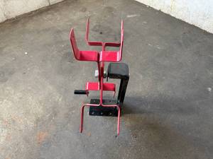 lot 33 image: Air Hose Reel